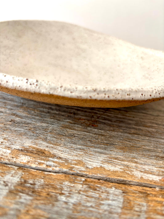 Salad bowl | rustic and versatile | white glaze with speckles (10-03)