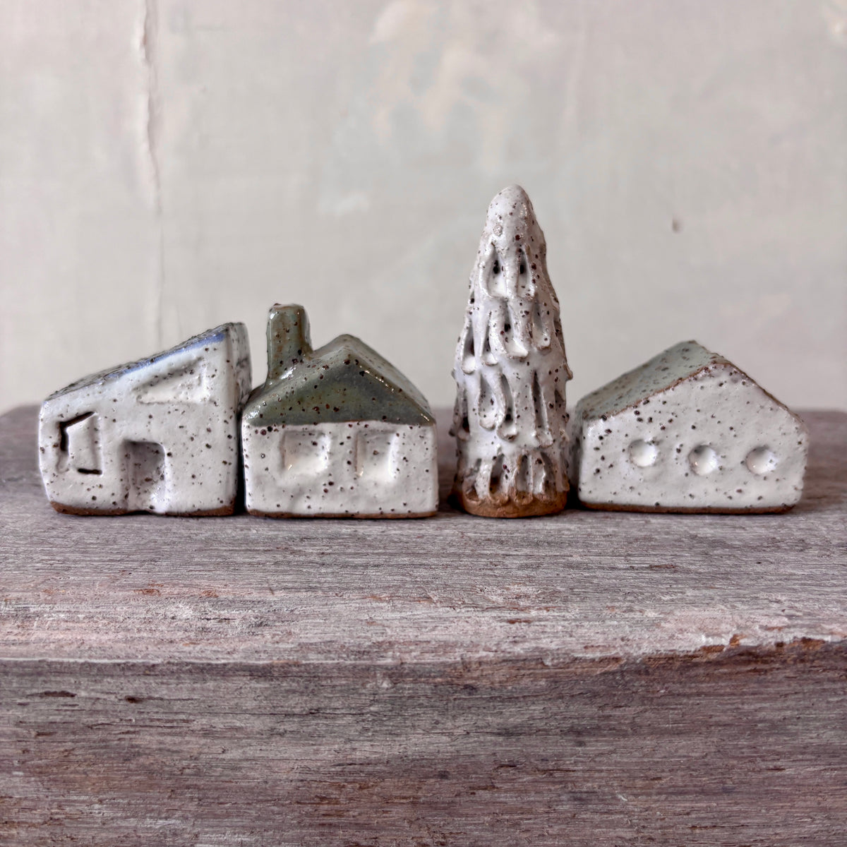 A Village of cute Mini Cottages paired with a charming little tree - Set No.2