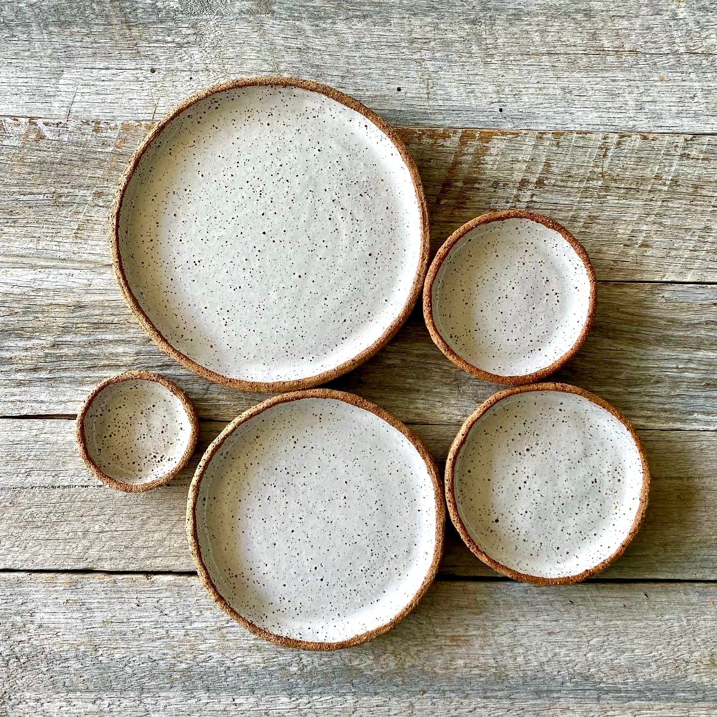 Set of 5 Hand Formed nesting plates - Rustic & Round - white with speckles 16-1