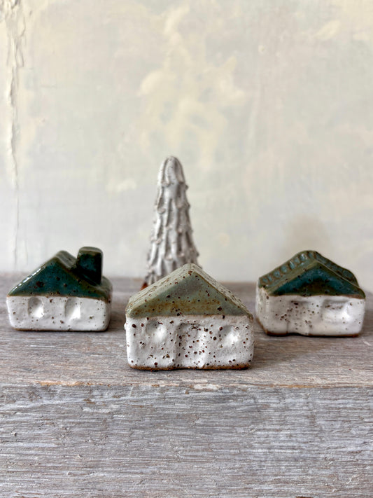 A village of cute tiny cottages paired with a charming little tree (55-19)