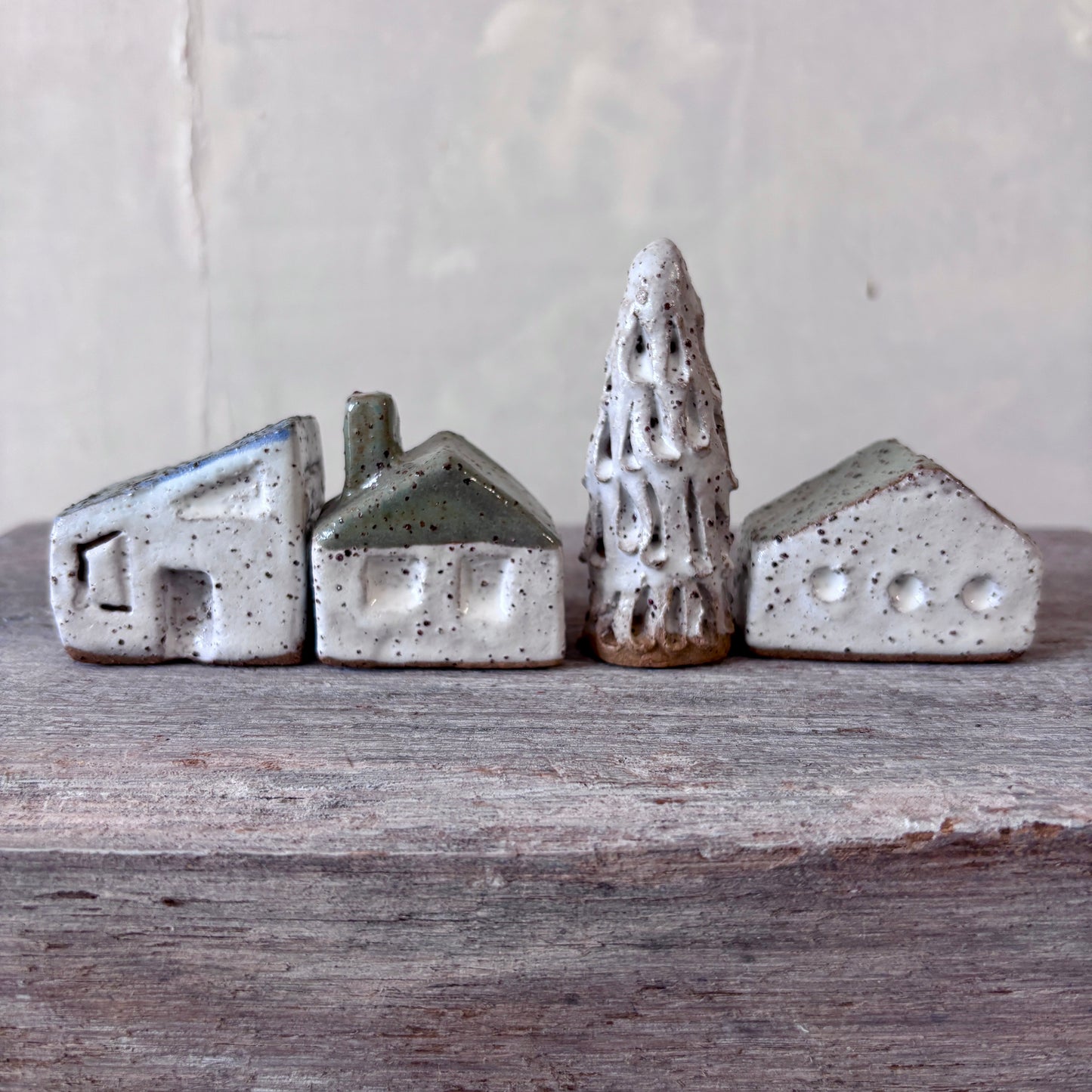 A Village of cute Mini Cottages paired with a charming little tree - Set No.2