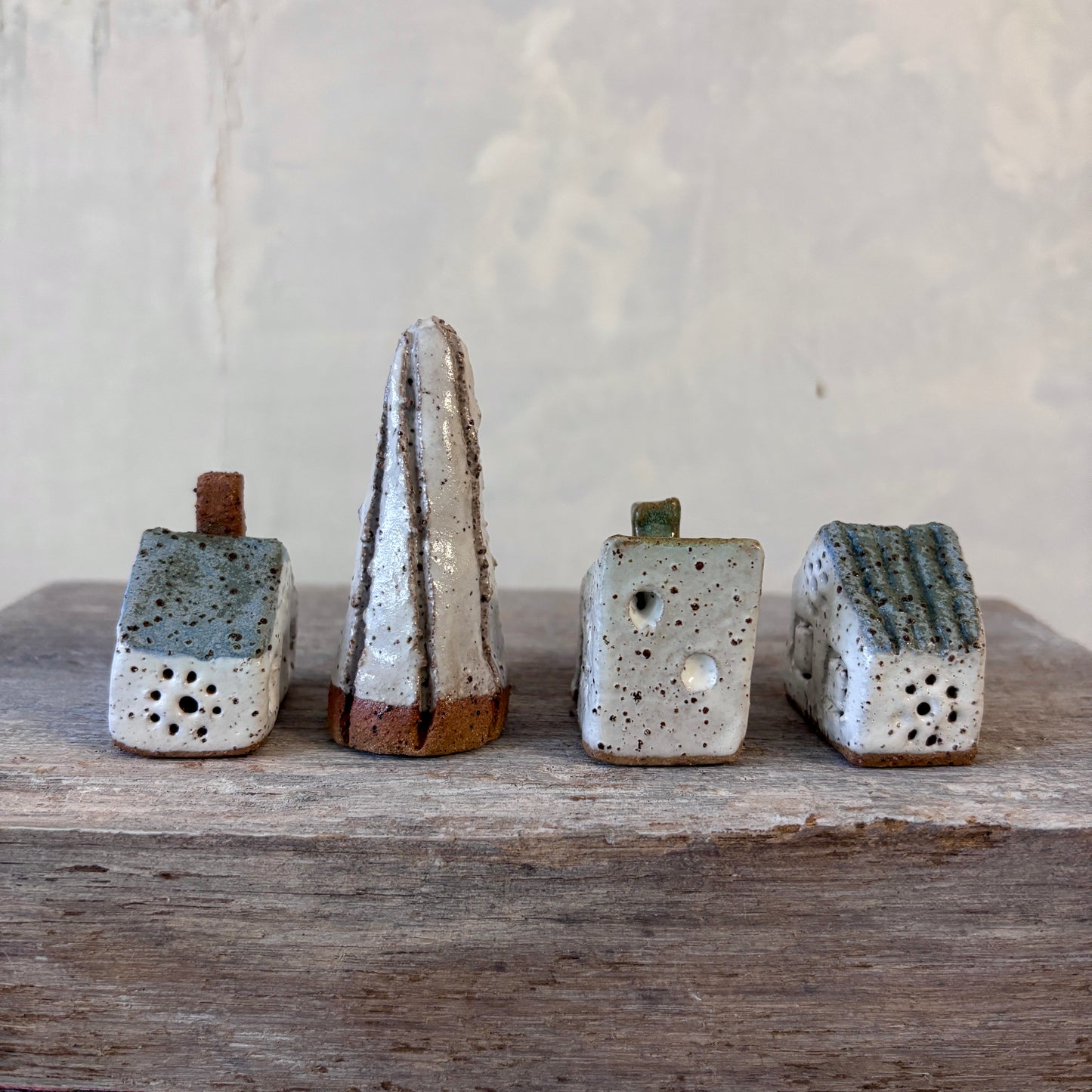A Village of cute Mini Cottages paired with a charming little tree - Set No.4