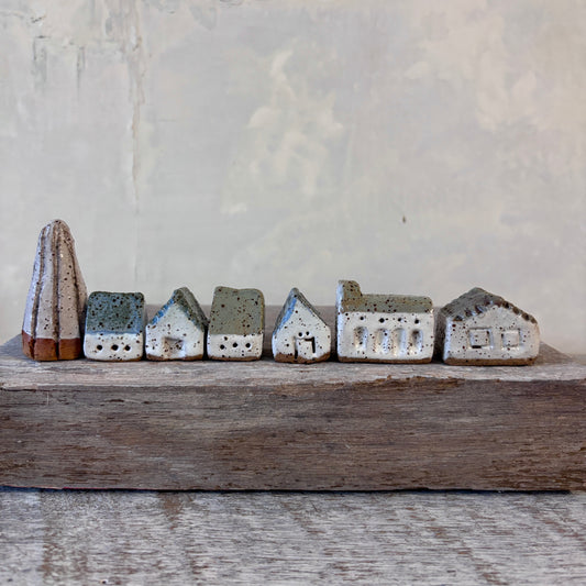 A Village of cute Cottages paired with a charming little tree  | Set No. 5 |