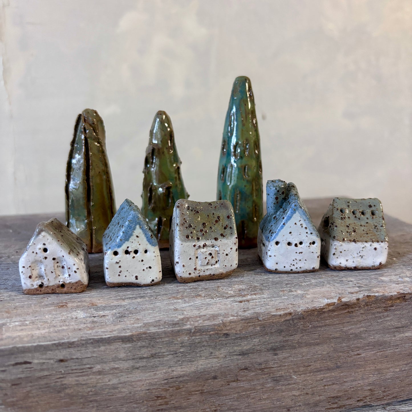 A Village of cute Cottages paired with a charming little tree | Set No. 6 |