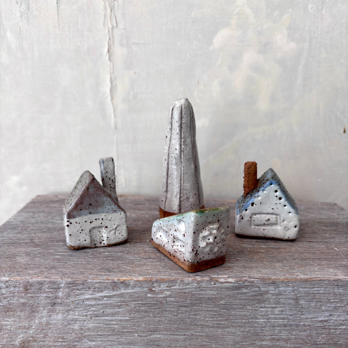 A Village of cute Mini Cottages paired with a charming little tree - Set No.1