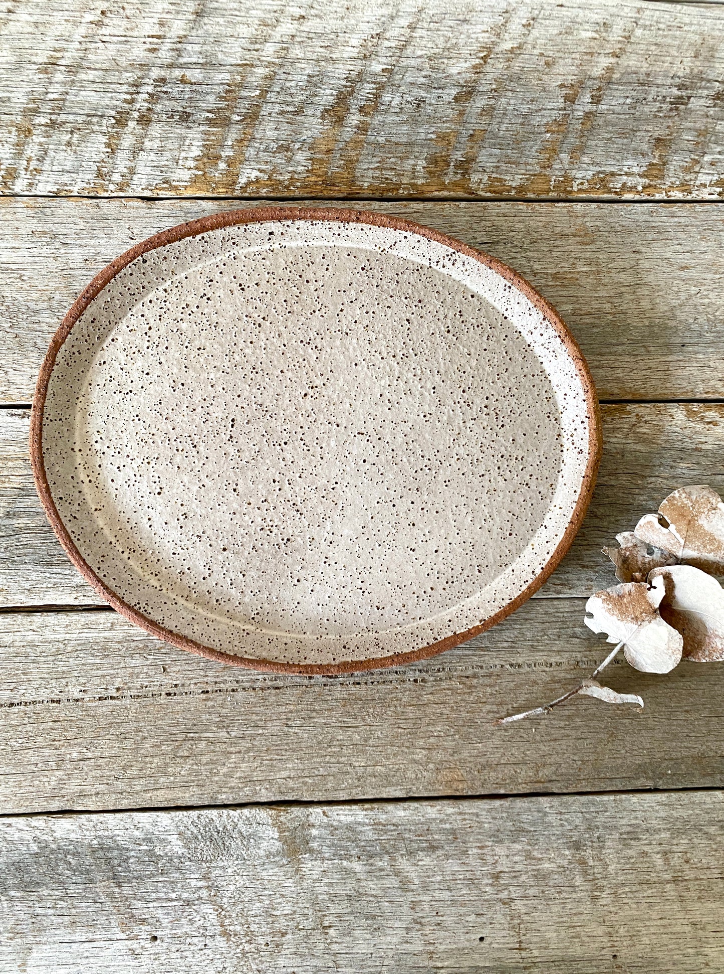 Oval shaped Lunch/Dinner Plate - Hand formed - Rustic - White glaze 23-23