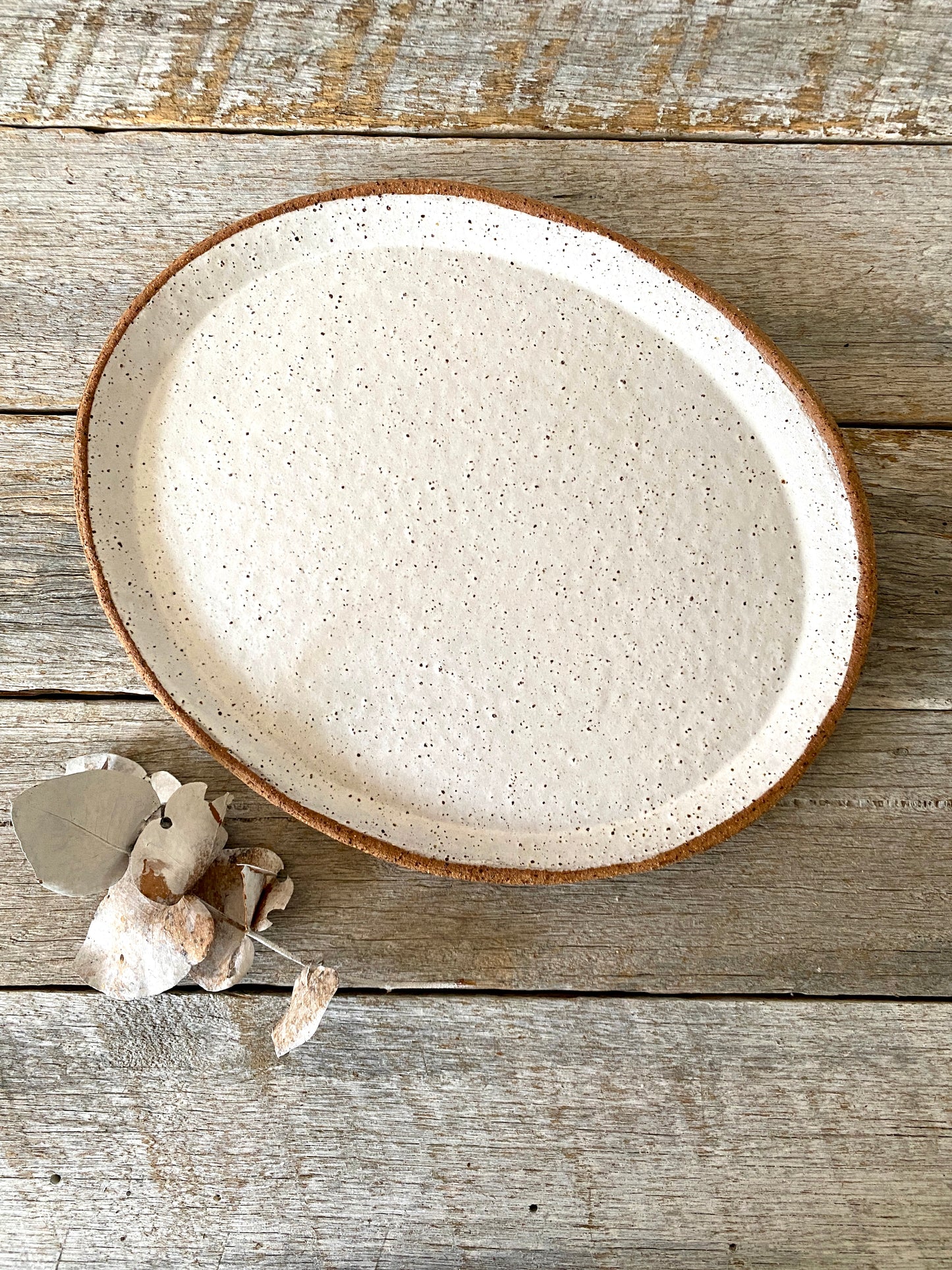 Oval shaped Lunch/Dinner Plate - Hand formed - Rustic - White glaze 23-23