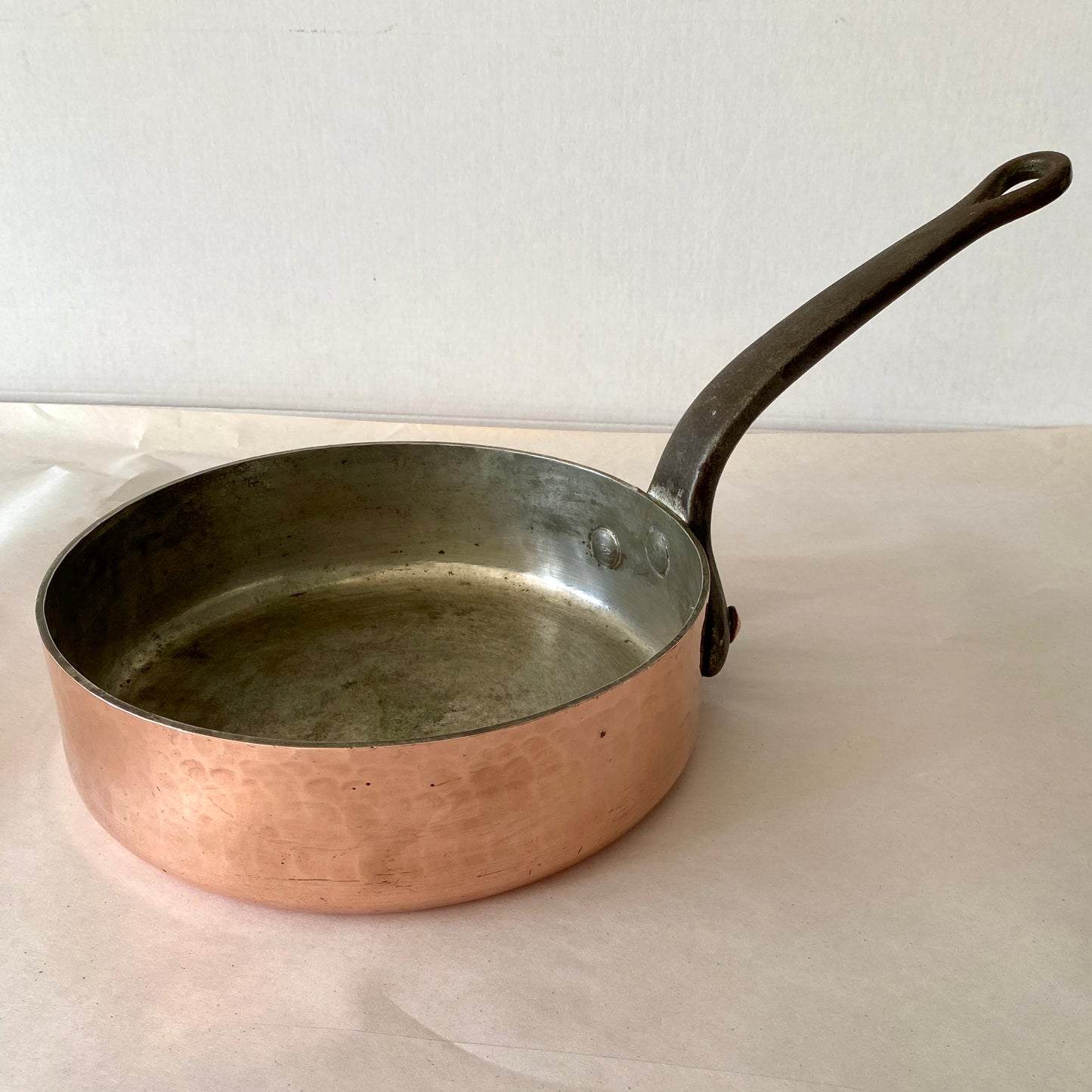 Beautiful Vintage French Copper Saucepan 21cm with tin lining and cast iron handle