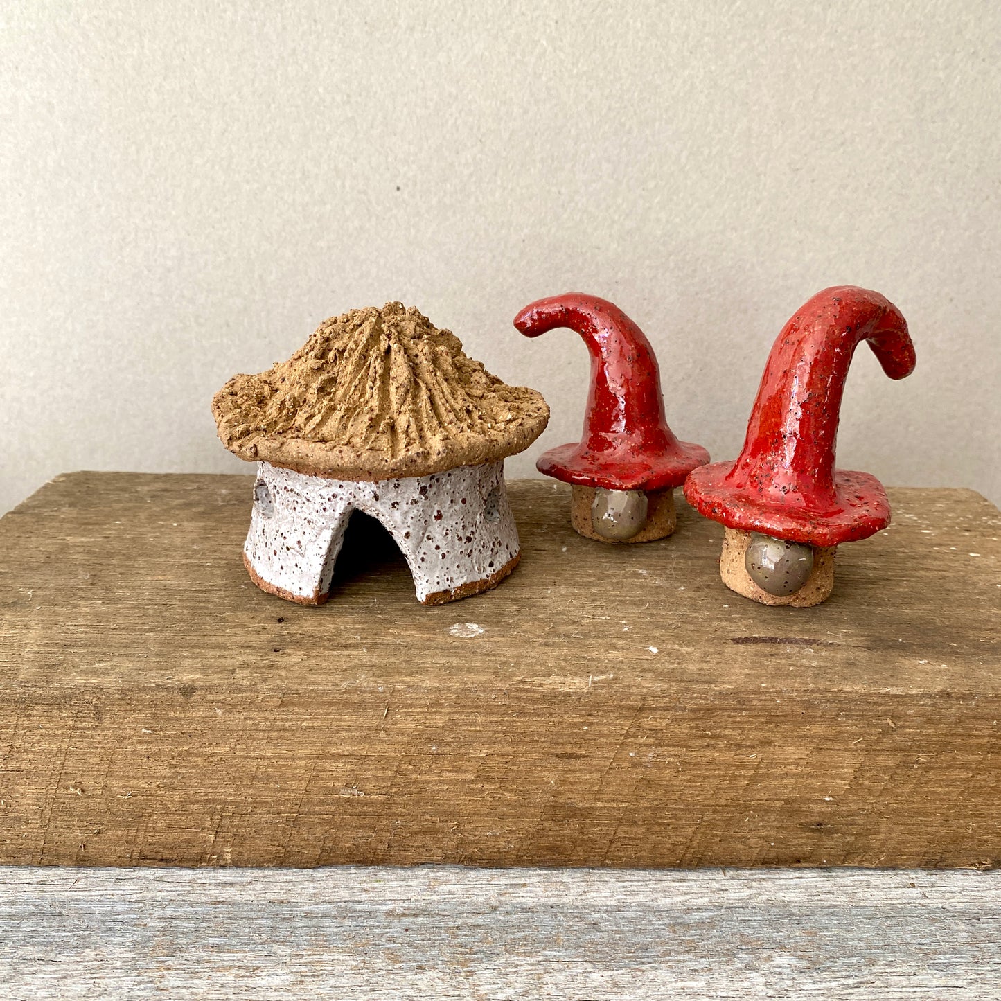 Two Christmas gnomes and a cute little Hut 26-03