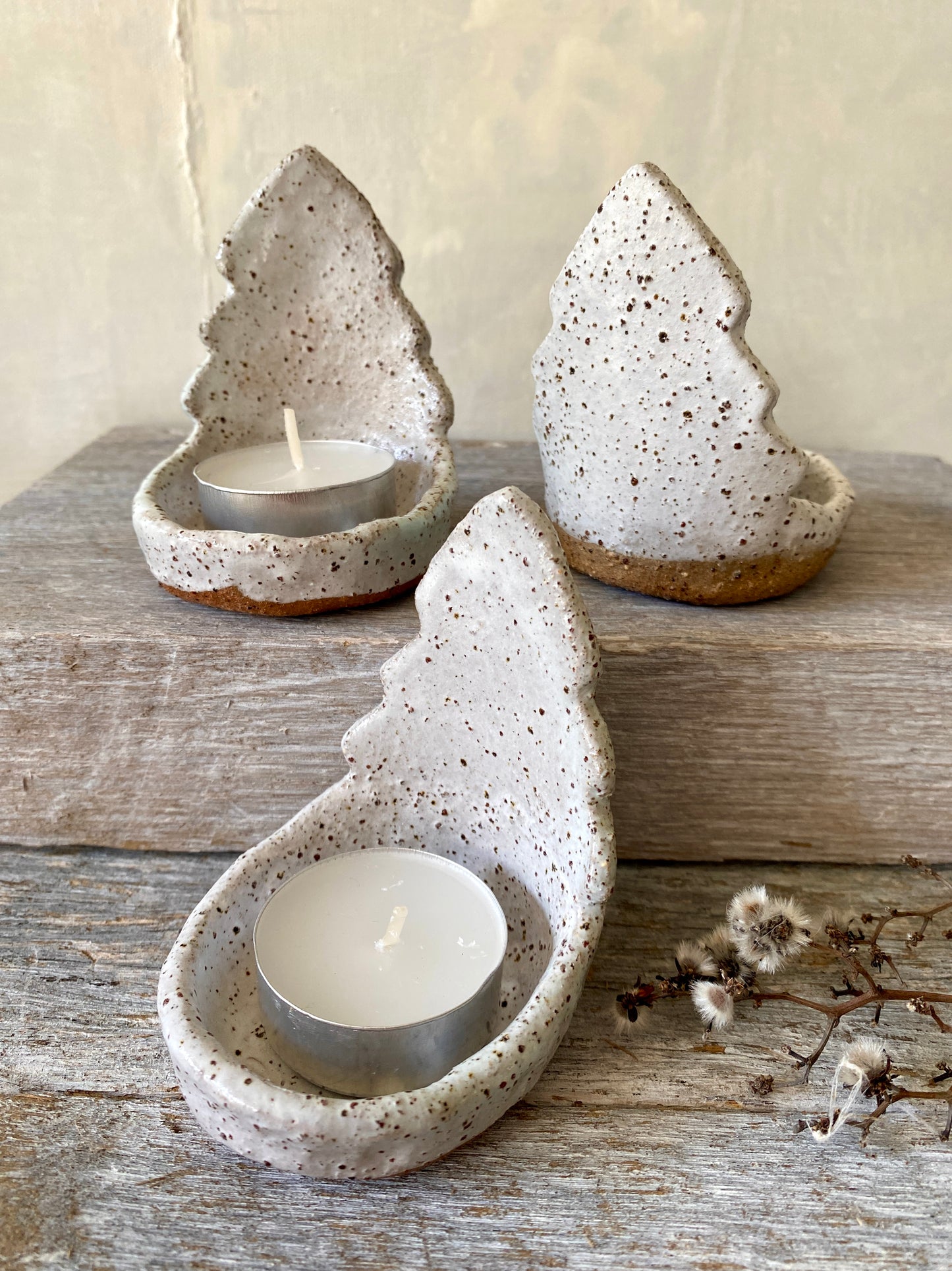 Handcrafted Christmas Tree Tealight with A Touch of Hygge - White 25-1223