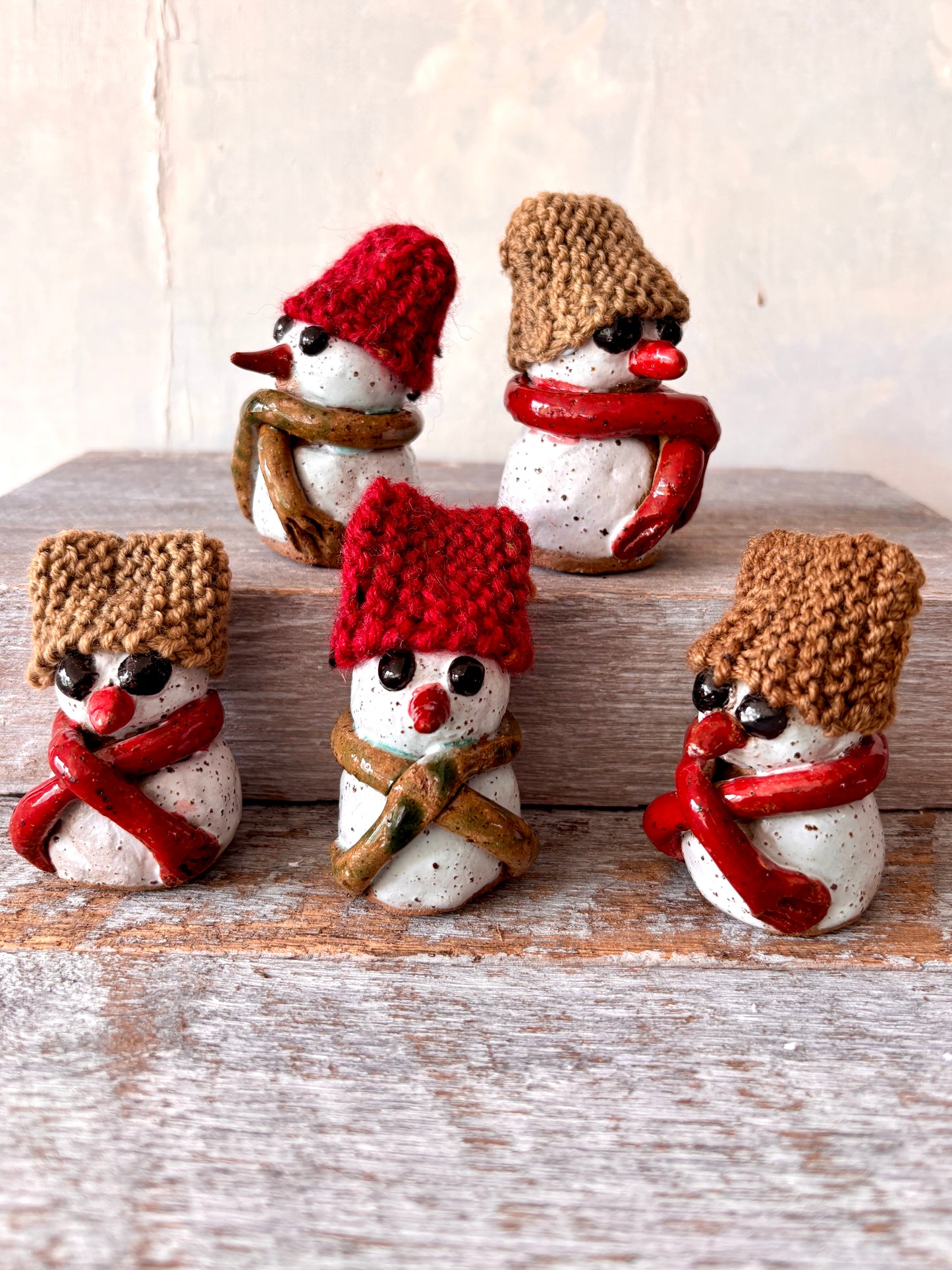 Snowman with red hand-knited hat 26-11