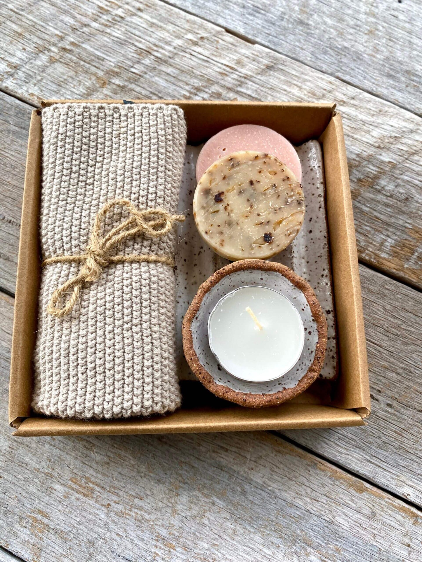 THE PERFECT GIFT-Ceramic soap dish with 2 handmade soaps, tea light candle holder with candle and a 100% organic cotton Face-washer 31-1